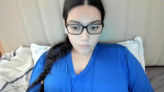 roniewester online show from June 2026 07:42:02 PM
