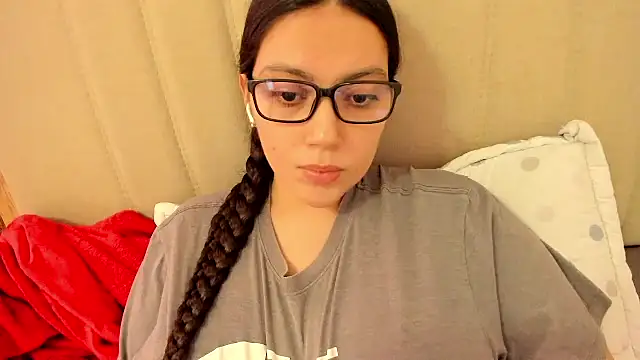 roniewester online show from May 2026 10:10:01 PM