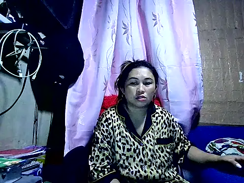 Snapshot of LalaiAsian chatting on June 2026 03:40:02 PM LalaiAsian online show from June 2026 03:40:02 PM