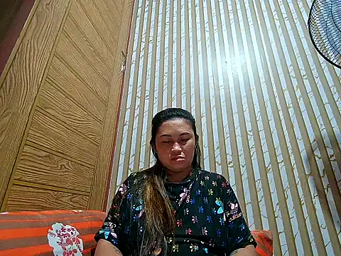 LalaiAsian online show from March 2026 05:08:02 PM