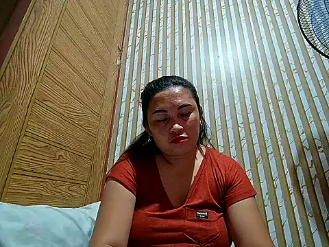 LalaiAsian online show from February 2026 05:01:02 PM