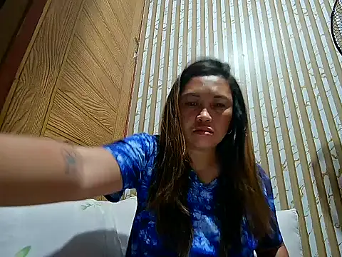 LalaiAsian online show from April 2026 09:42:02 PM