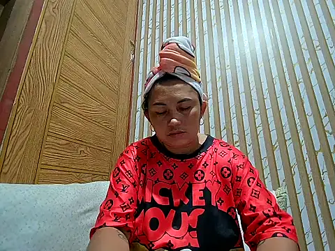 LalaiAsian online show from April 2026 09:27:02 AM