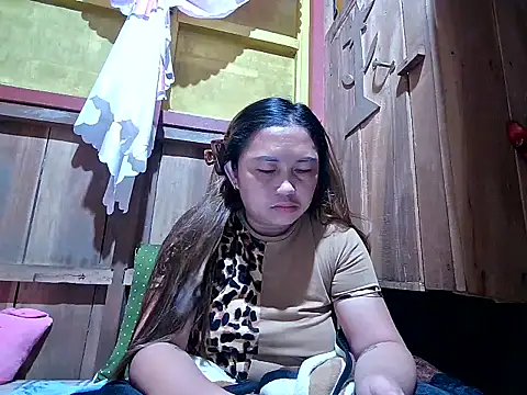 LalaiAsian online show from November 2025 09:29:02 PM