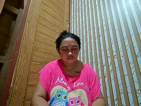 LalaiAsian online show from December 2025 04:19:02 PM