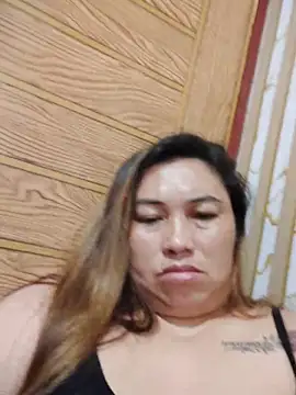 LalaiAsian online show from December 2025 01:43:02 AM