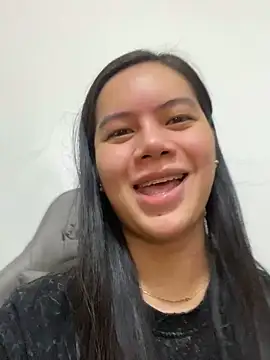 Hebefemme online show from February 2026 04:00:01 AM