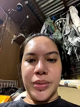 Snapshot of Hebefemme chatting on November 2025 09:09:02 PM Hebefemme online show from November 2025 09:09:02 PM