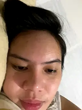 Snapshot of Hebefemme chatting on December 2025 08:04:02 PM Hebefemme online show from December 2025 08:04:02 PM