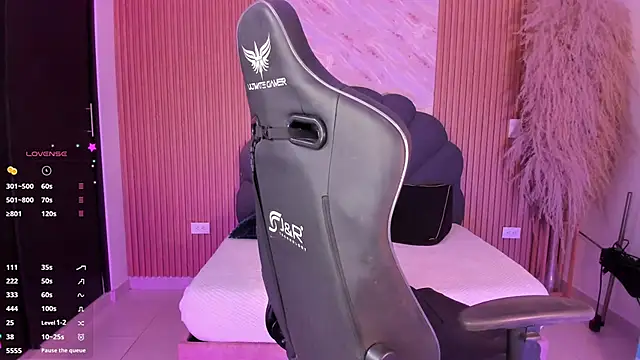 karol green  online show from October 2025 07:24:02 PM