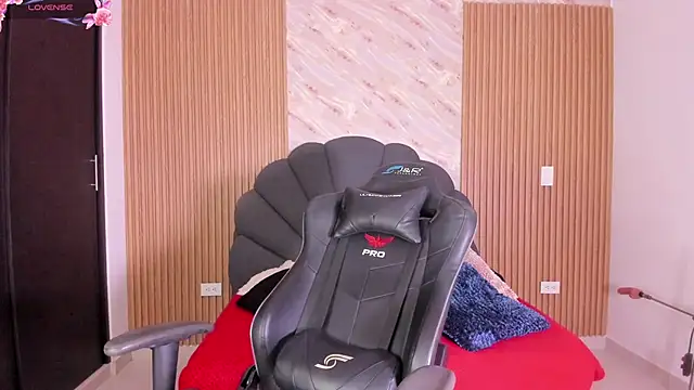 karol green  online show from February 2026 10:52:02 PM