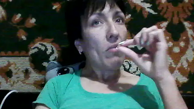 Snapshot of SunnyAmorre chatting on May 2026 07:51:02 PM SunnyAmorre online show from May 2026 07:51:02 PM