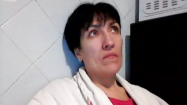 Snapshot of SunnyAmorre chatting on November 2025 09:36:02 PM SunnyAmorre online show from November 2025 09:36:02 PM