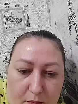 Rini333 online show from November 2025 04:43:02 PM