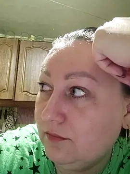 Rini333 online show from February 2026 05:57:01 PM