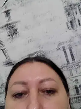 Rini333 online show from April 2026 02:44:02 PM