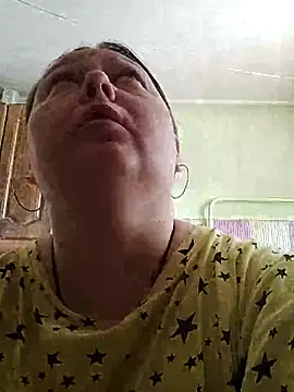 Snapshot of Rini333 chatting on October 2025 10:06:02 AM Rini333 online show from October 2025 10:06:02 AM