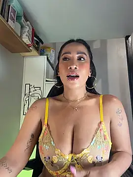 Snapshot of AsianMilfSheryl chatting on June 2026 04:54:01 AM AsianMilfSheryl online show from June 2026 04:54:01 AM