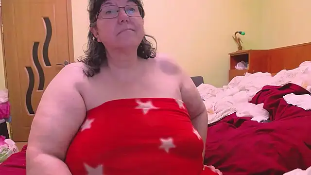 HugeTits online show from February 2026 01:39:01 AM