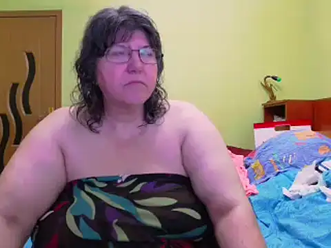 HugeTits online show from January 2025 06:22:01 AM