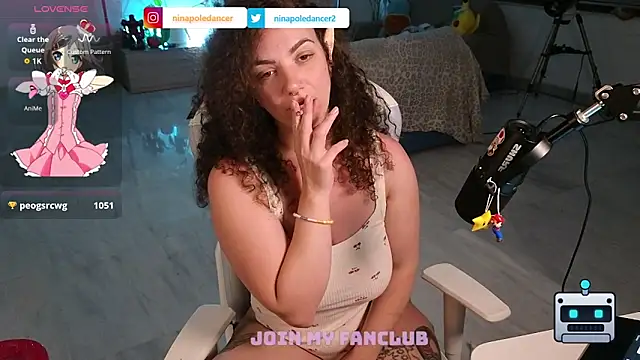 Snapshot of ninapoledance chatting on April 2026 07:58:01 PM ninapoledance online show from April 2026 07:58:01 PM