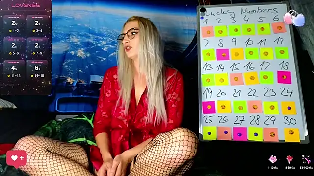 Snapshot of KittyMia chatting on March 2025 08:22:01 PM KittyMia online show from March 2025 08:22:01 PM