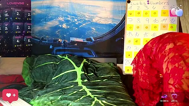 Snapshot of KittyMia chatting on March 2025 08:23:02 PM KittyMia online show from March 2025 08:23:02 PM