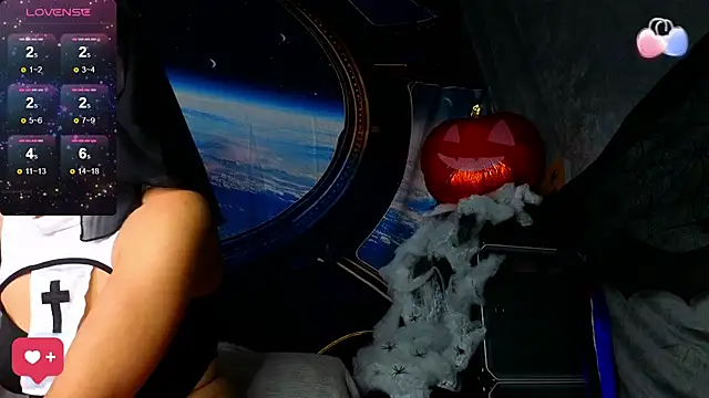 Snapshot of KittyMia chatting on October 2025 08:16:01 PM KittyMia online show from October 2025 08:16:01 PM