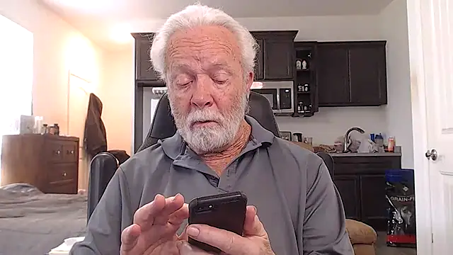 Snapshot of rockpoint69 chatting on May 2026 03:21:01 PM rockpoint69 online show from May 2026 03:21:01 PM
