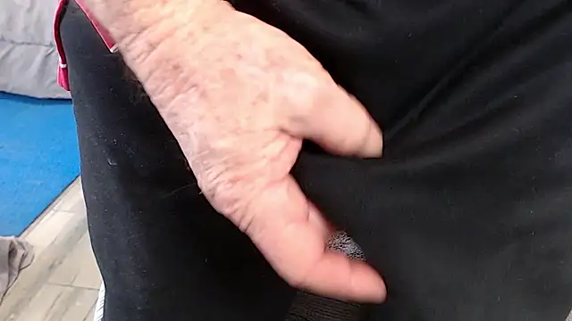 rockpoint69 online show from April 2026 01:37:02 PM