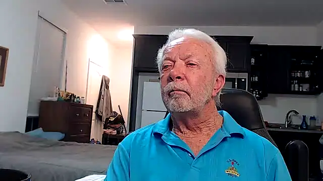 Snapshot of rockpoint69 chatting on September 2025 10:43:02 AM rockpoint69 online show from September 2025 10:43:02 AM