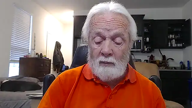 Snapshot of rockpoint69 chatting on January 2025 02:30:02 PM rockpoint69 online show from January 2025 02:30:02 PM