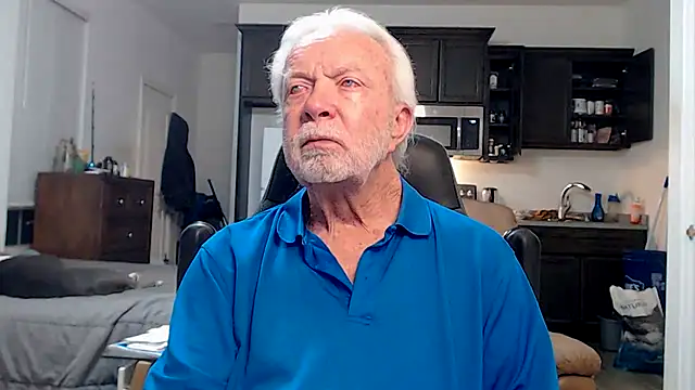 Snapshot of rockpoint69 chatting on October 2025 10:47:02 AM rockpoint69 online show from October 2025 10:47:02 AM