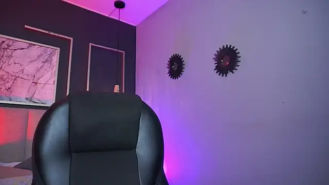 Samantha Brooke online show from November 2025 02:32:01 PM