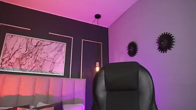 Samantha Brooke online show from November 2025 02:28:02 PM