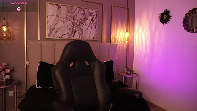 Samantha Brooke online show from March 2026 02:32:01 PM