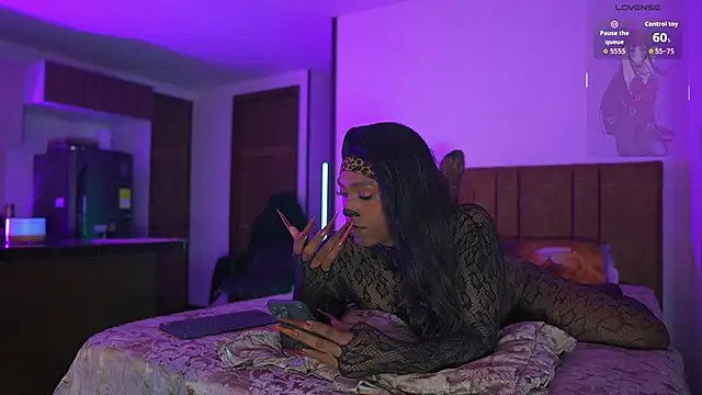 AmberRaus online show from October 2025 01:17:01 AM