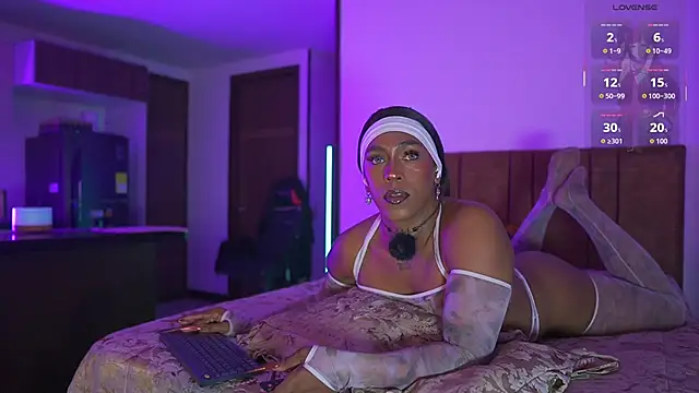 AmberRaus online show from October 2025 01:59:01 AM