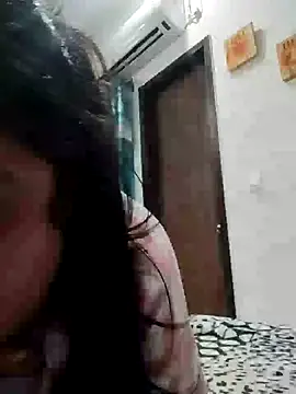 Srishtijain51 online show from December 2024 07:21:02 PM
