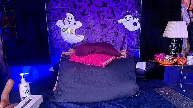 shelsyloreds online show from October 2025 12:04:02 PM