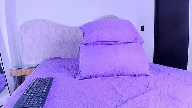 shelsyloreds online show from November 2025 11:54:02 AM