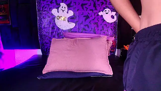 shelsyloreds online show from October 2025 11:55:01 AM