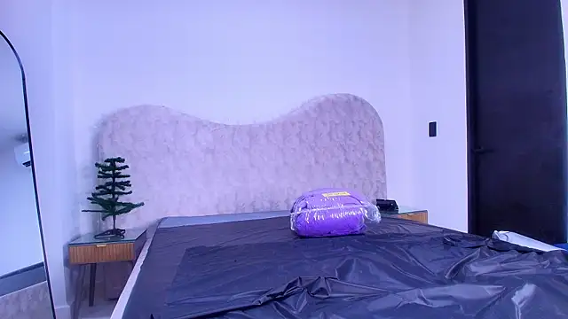 shelsyloreds online show from December 2025 11:53:02 AM