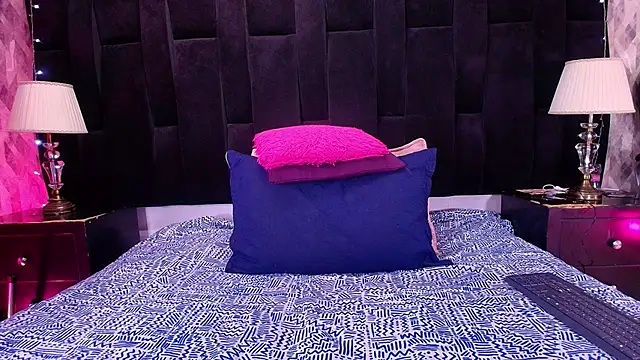 shelsyloreds online show from November 2025 11:59:02 AM