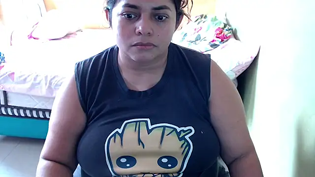 yulieth bbw online show from December 2025 04:56:01 PM