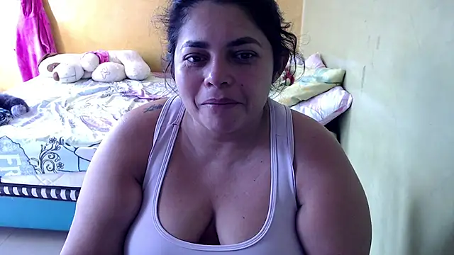 yulieth bbw online show from January 2026 02:13:01 PM