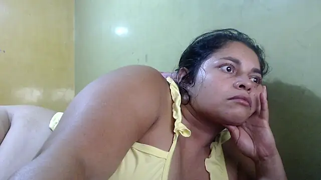 Snapshot of yulieth_bbw chatting on March 2025 11:28:02 PM yulieth bbw online show from March 2025 11:28:02 PM
