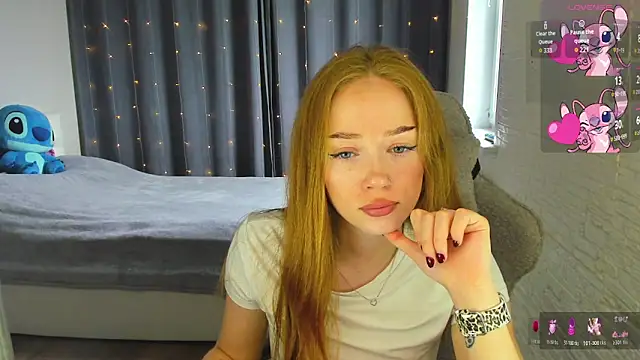 Hot Mia  online show from June 2026 09:07:02 AM