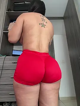 Snapshot of lau_ass_goddess chatting on June 2026 05:18:02 PM lau ass goddess online show from June 2026 05:18:02 PM