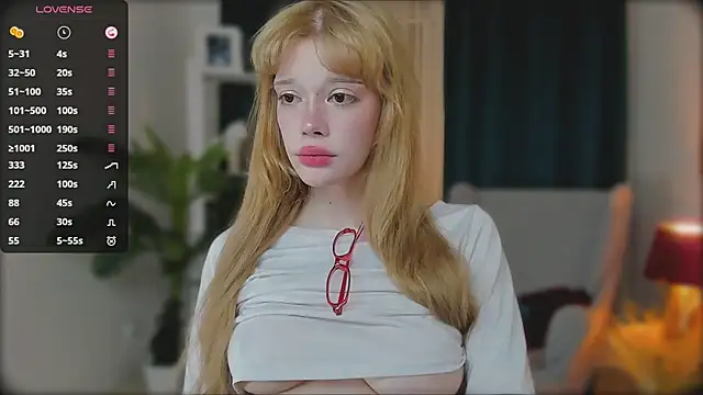 boobsybootie online show from March 2026 09:32:02 PM